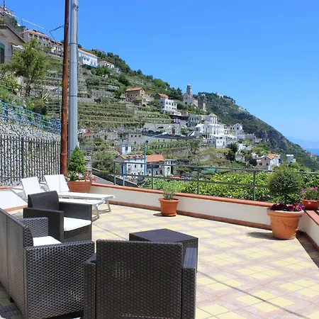La Volta Amalfi Coast Фуроре